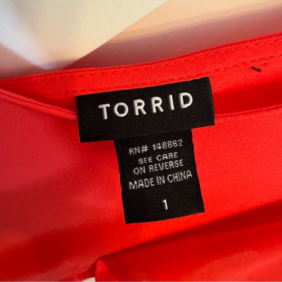 ✨torrid coral chiffon hi-lo blouse✨ - Picture 4 of 4